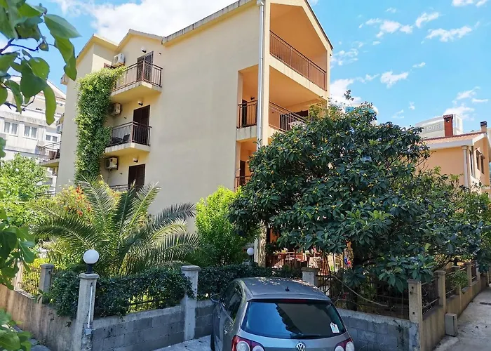 Apartments And Rooms Marija