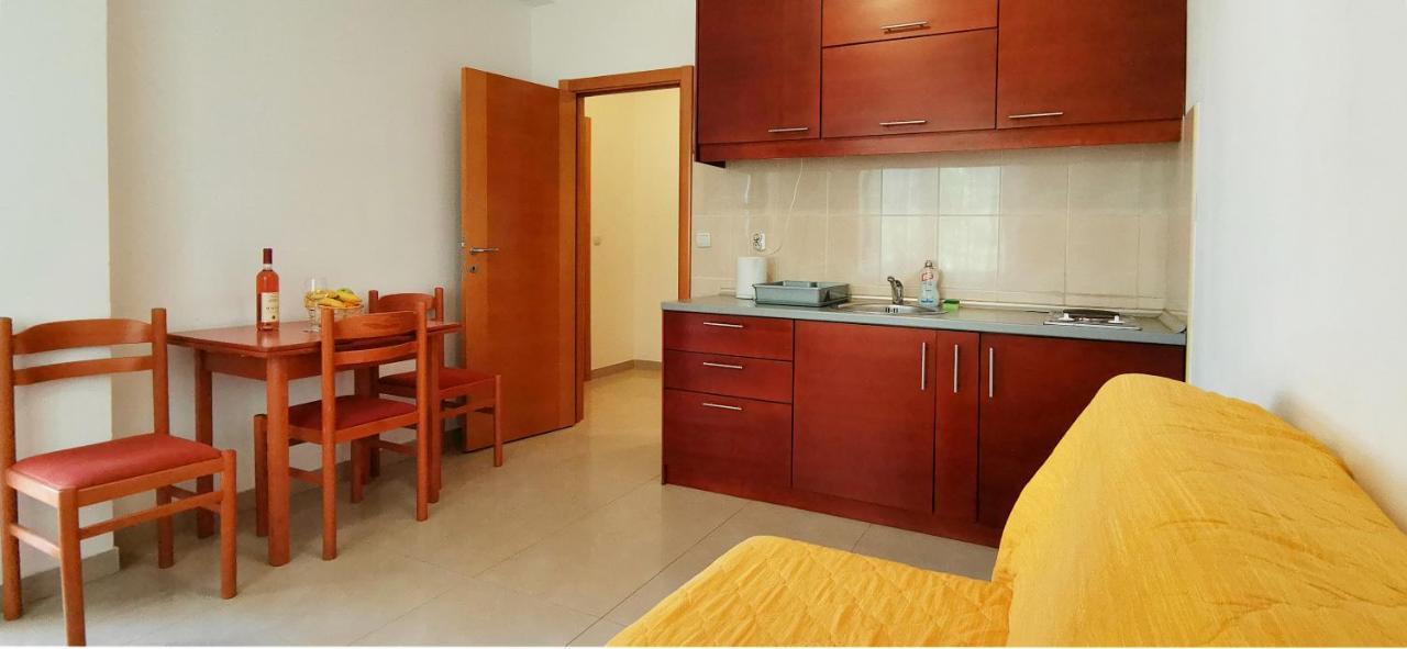 Apartment And Marija *