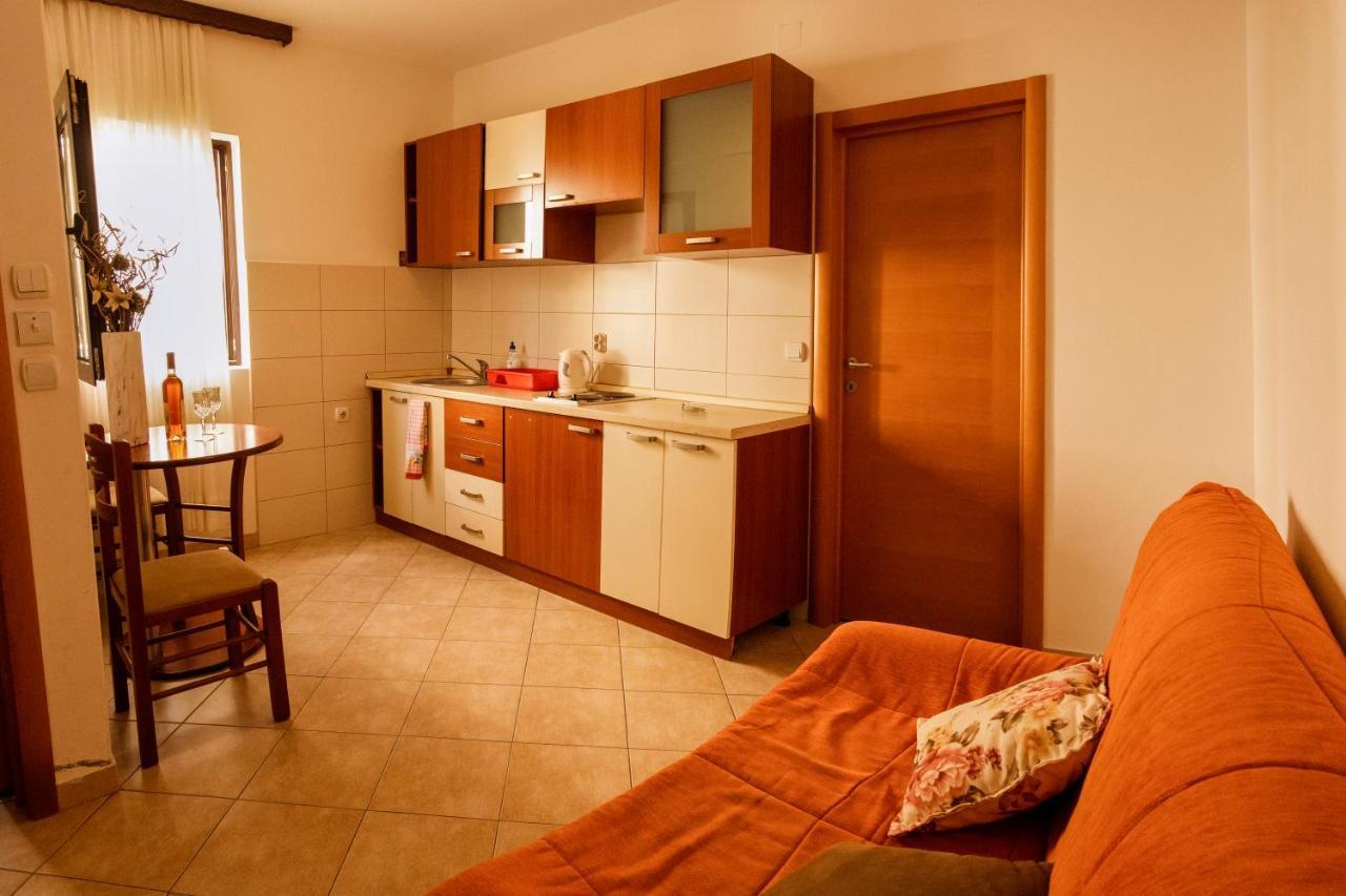 Apartment And Marija *