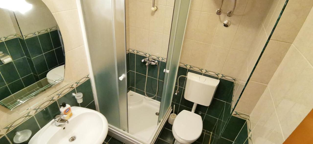 Apartman And Marija Budva